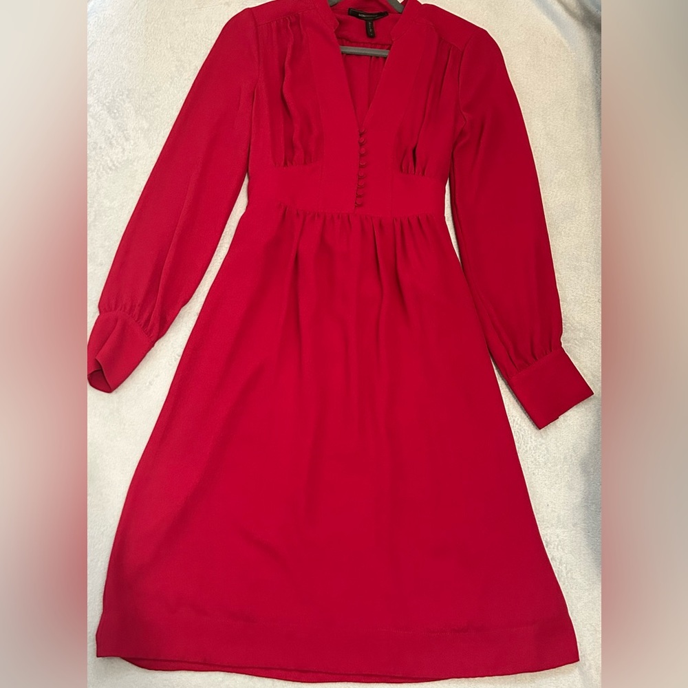 Stunning over the knee long sleeve dress!